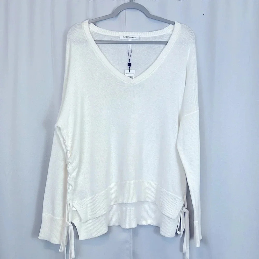 NWT BCBGeneration V-Neck Drawstring Seam Tie Sweater Size‎ L